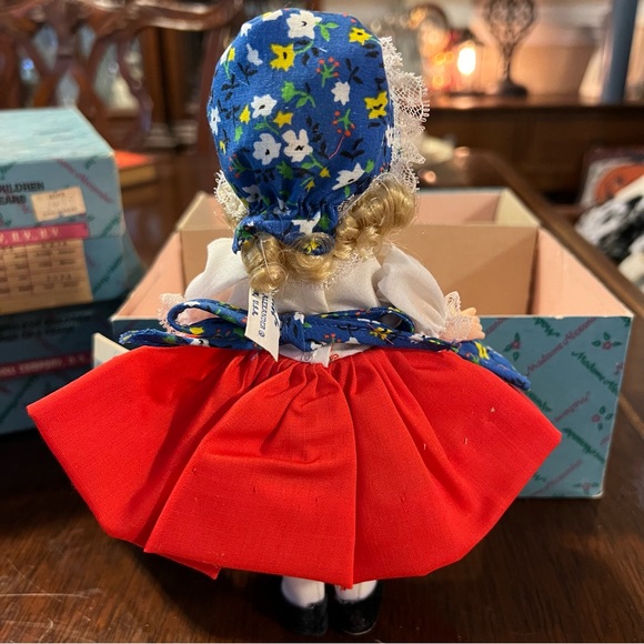 Hansel and Gretel Madame Alexander dolls 8” vintage 1978 - Picture 6 of 9